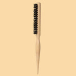Brosse à cheveux à poils avec poignées en bois - Vignette | Belle brosse