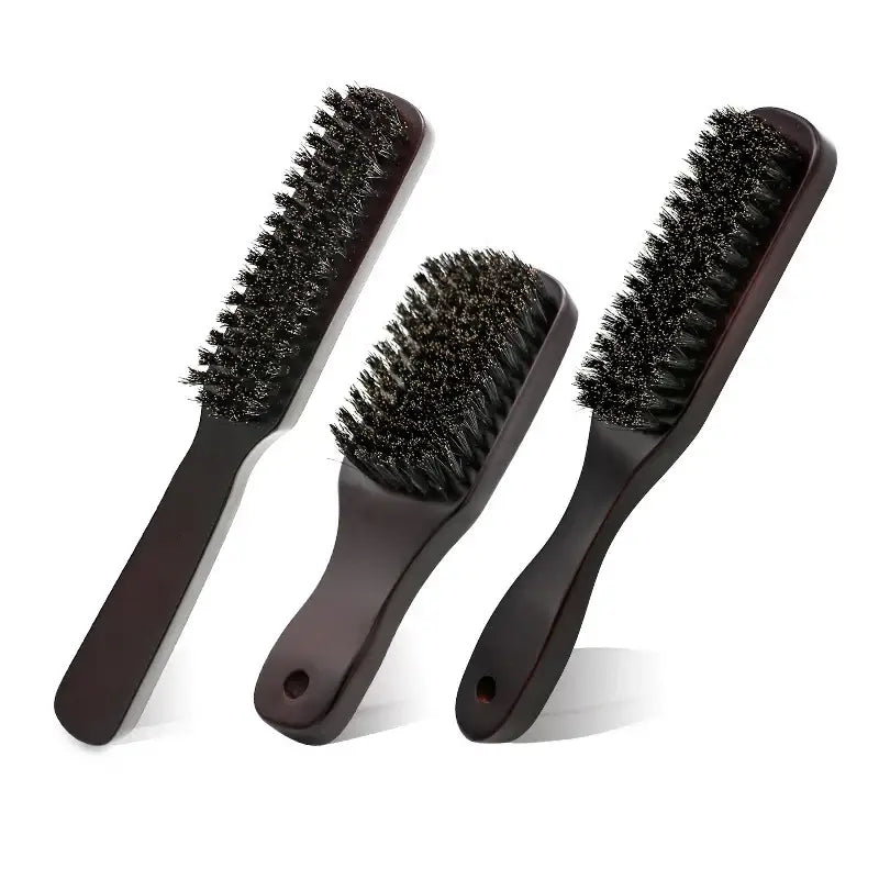 Brosse à barbe en poils de sanglier courbée